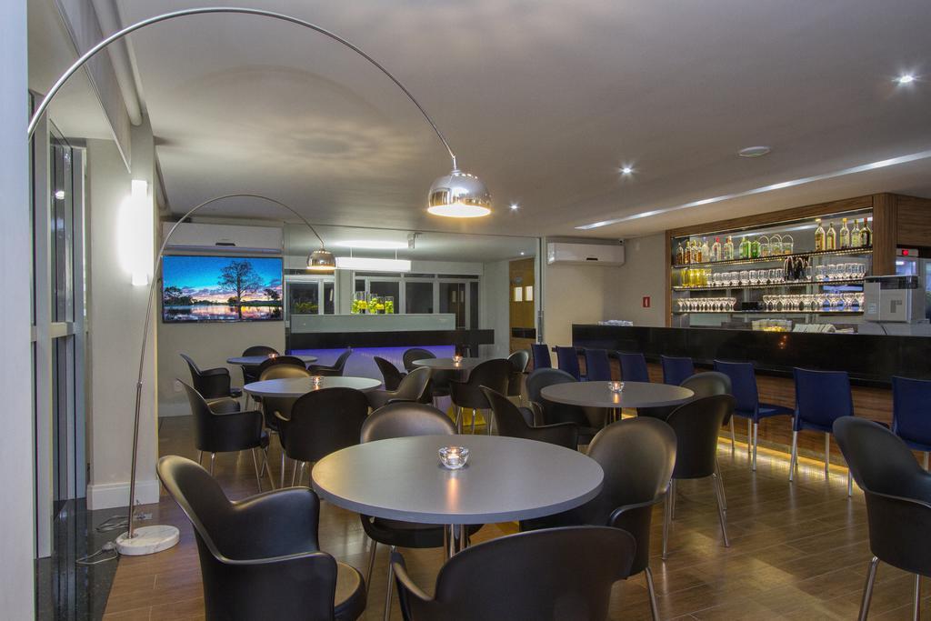 Le Canard Joinville Exterior photo