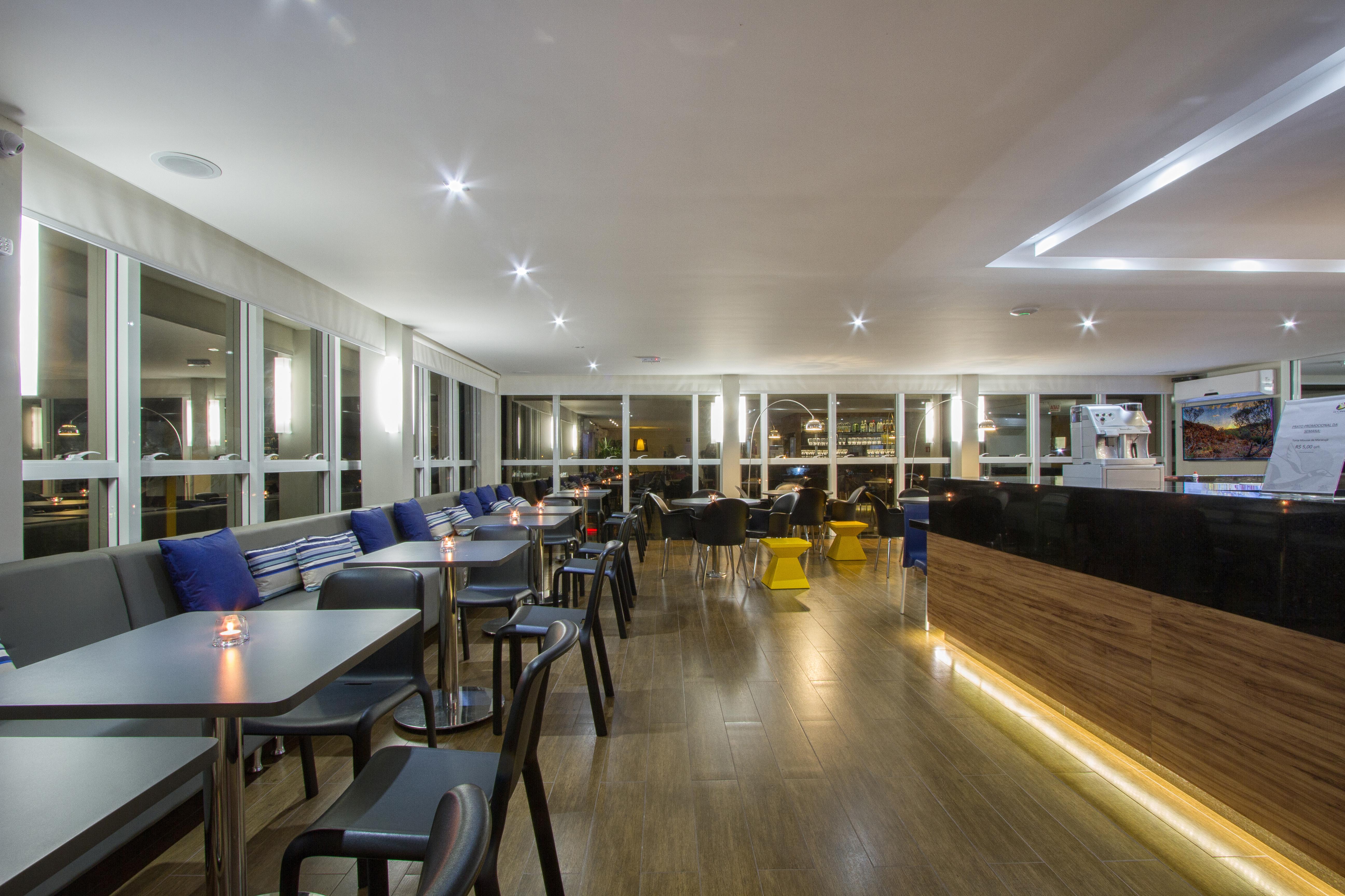 Le Canard Joinville Exterior photo