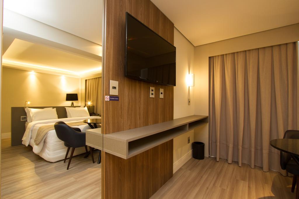 Le Canard Joinville Exterior photo